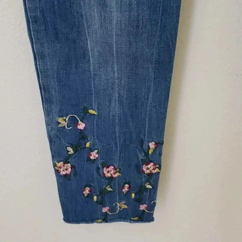 Philosophy Floral Embroidered Skinny Ankle… - Picture 9 of 14